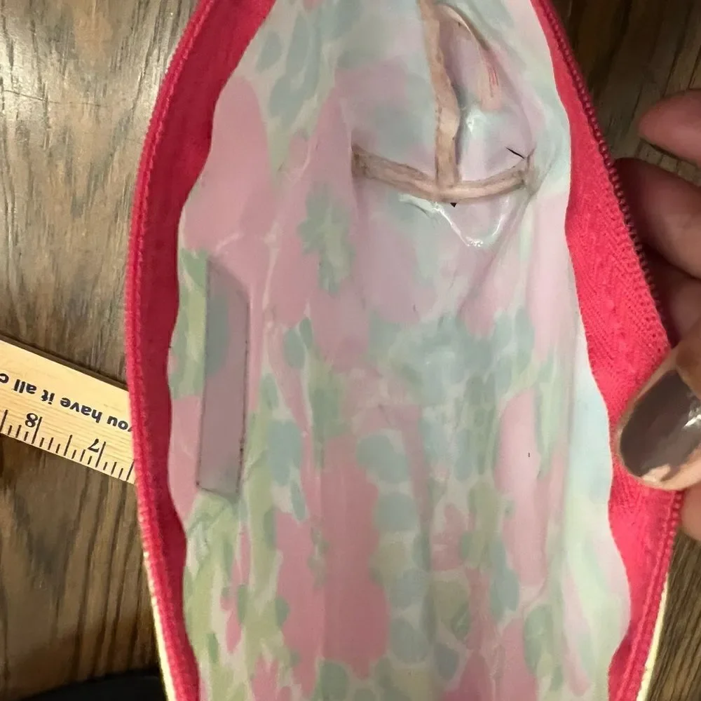 Lilly Pulitzer x Estée Lauder small makeup bag.